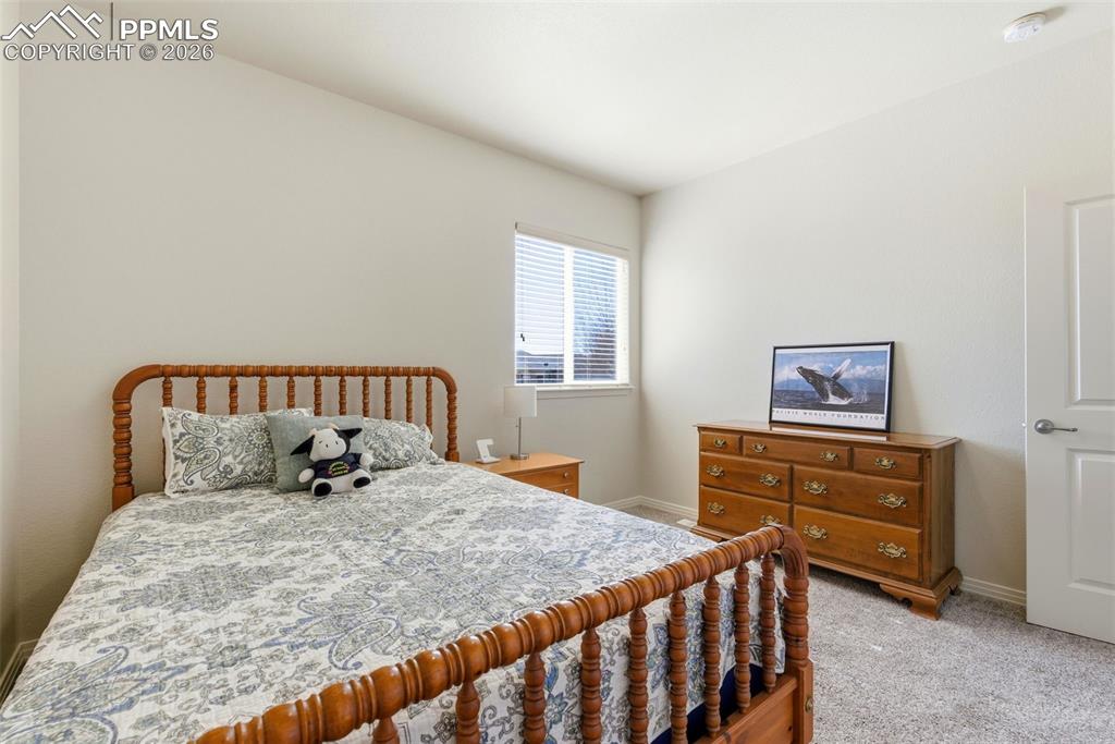 Image 27 of 48: Bedroom