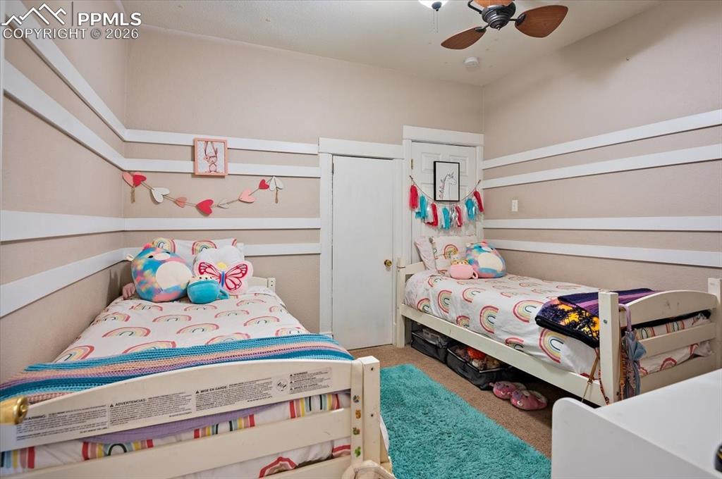 Image 18 of 40: Bedroom