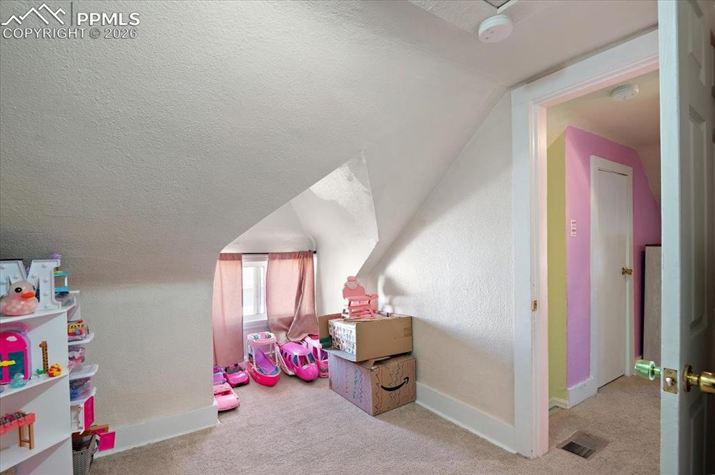 Image 20 of 40: Upstairs Bedroom/Flex Room