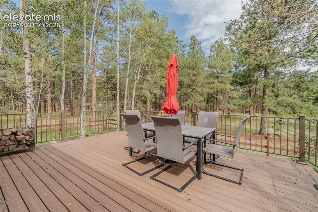 Image 42 of 49: Deck