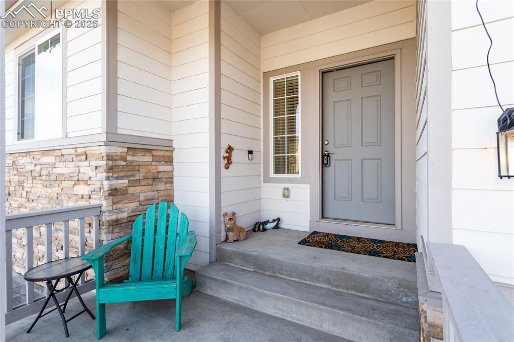 Image 5 of 37: Entry