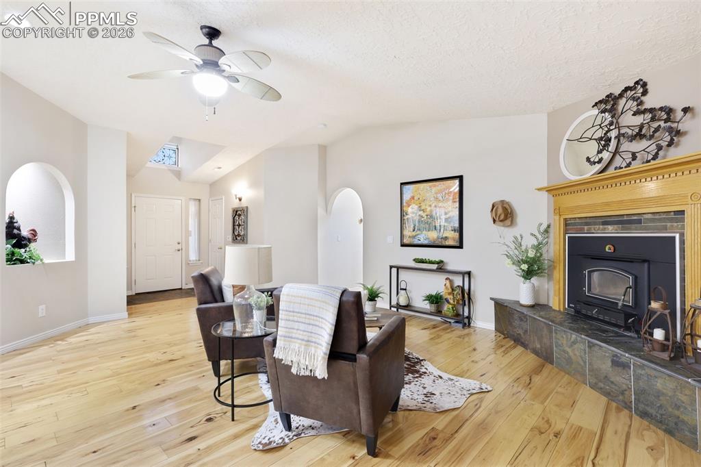 Image 19 of 50: No Description Available