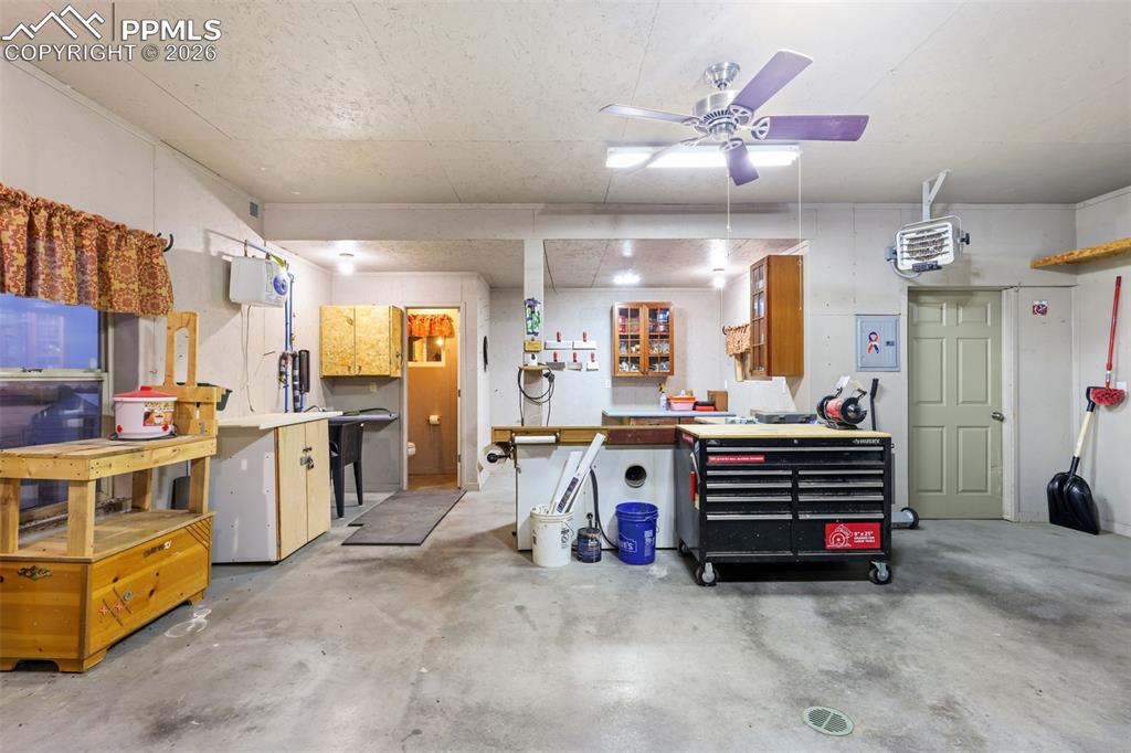 Image 39 of 50: No Description Available