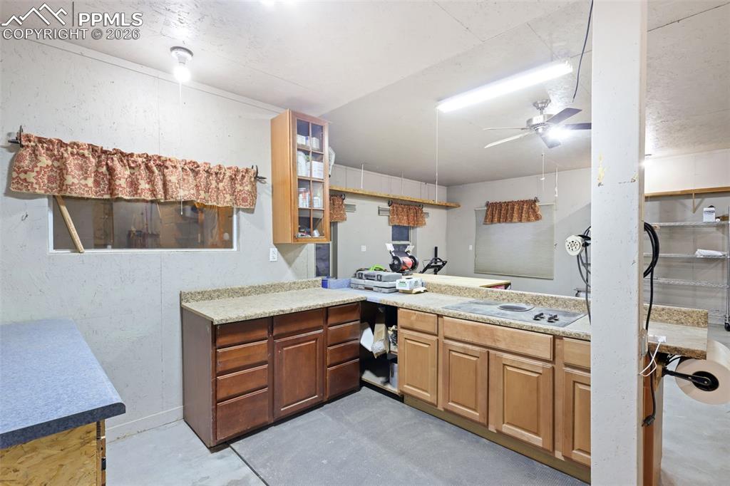 Image 40 of 50: No Description Available