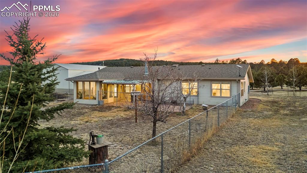 Image 46 of 50: No Description Available