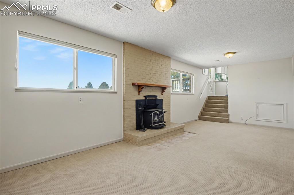 Image 19 of 33: Family Room