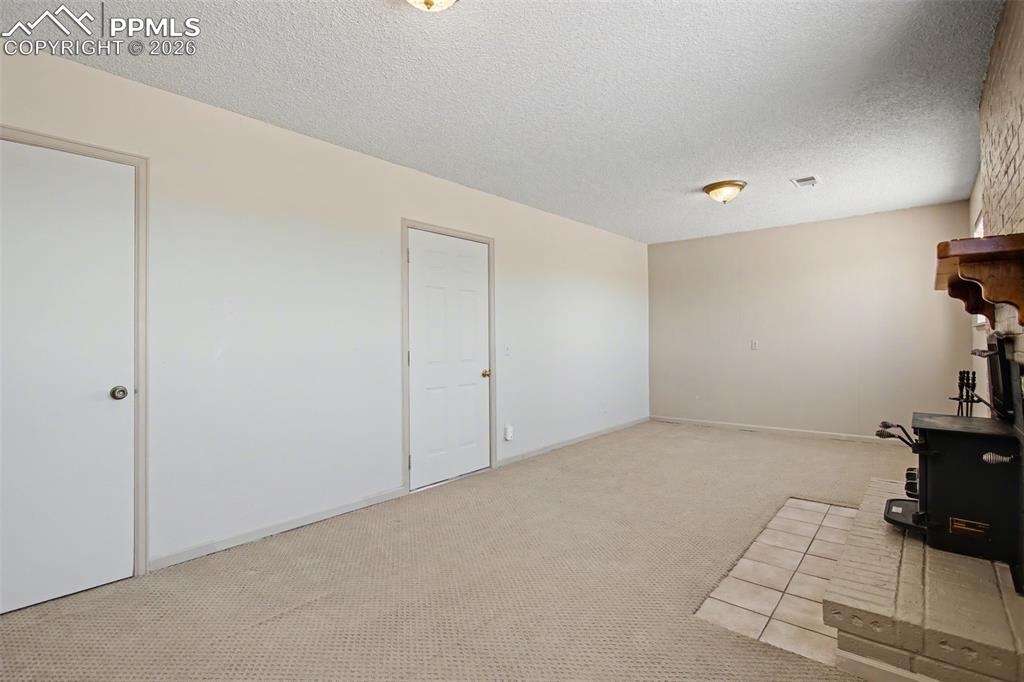 Image 20 of 33: Family Room