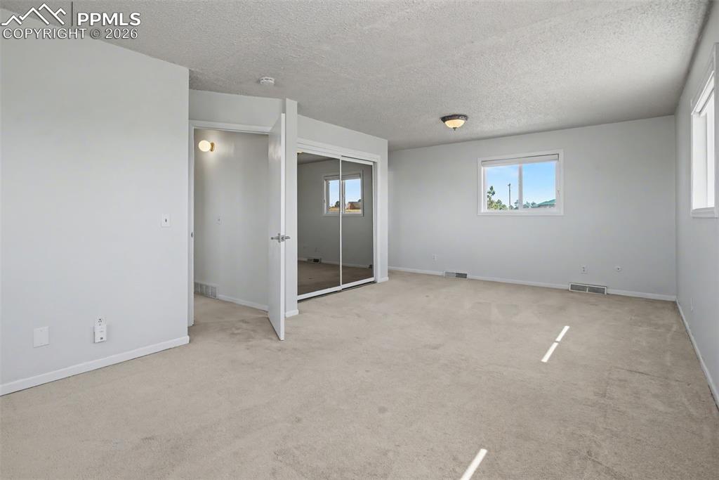 Image 23 of 33: Bedroom