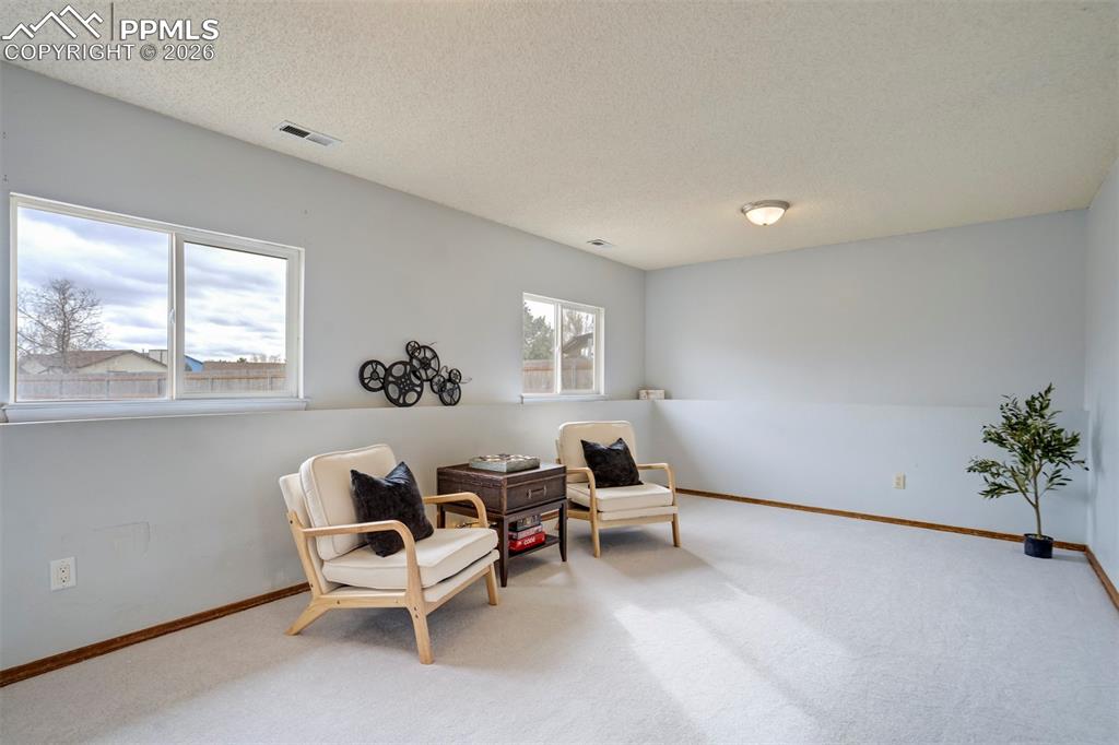 Image 20 of 34: Sitting Room