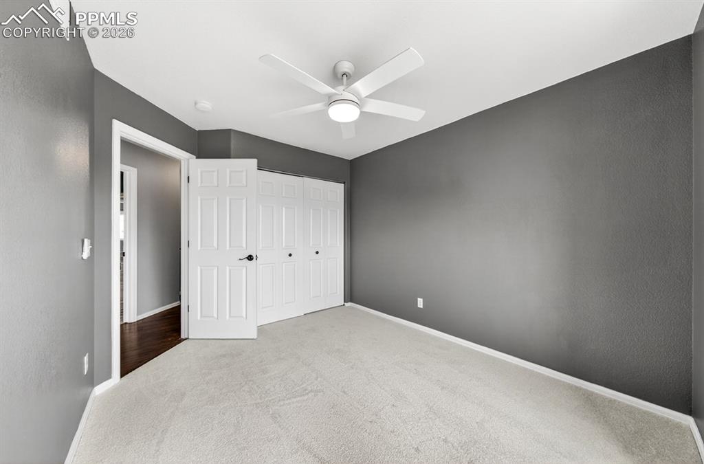 Image 28 of 50: Bedroom