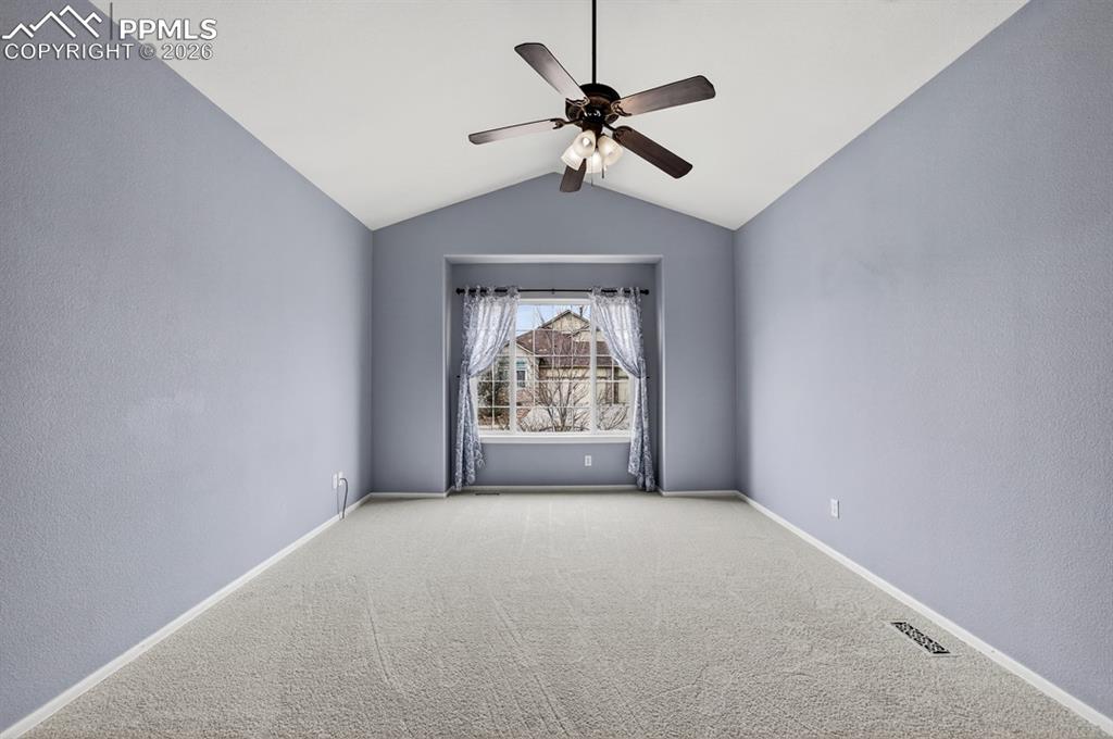 Image 30 of 50: Family Room