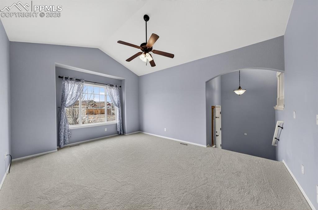 Image 31 of 50: Family Room