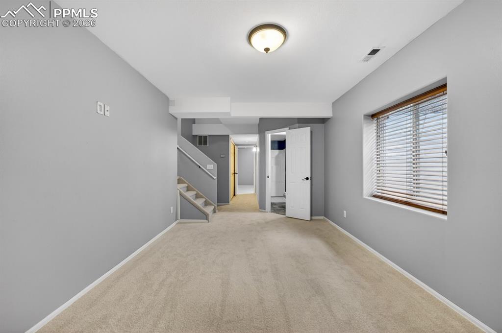 Image 39 of 50: Family Room