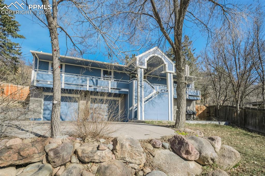 Image 2 of 28: Back of Structure