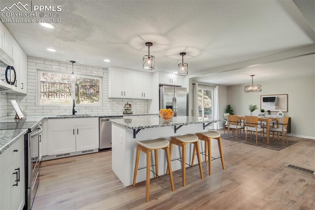 Image 3 of 28: Virtually Staged