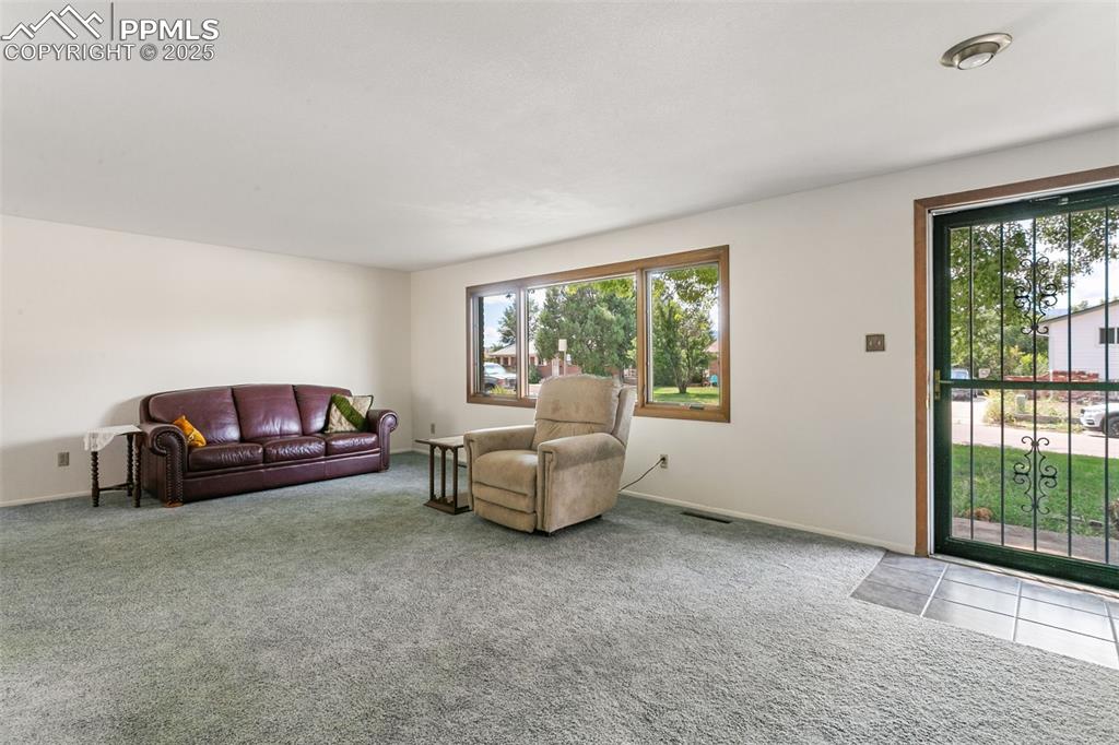 Image 4 of 37: Living Room