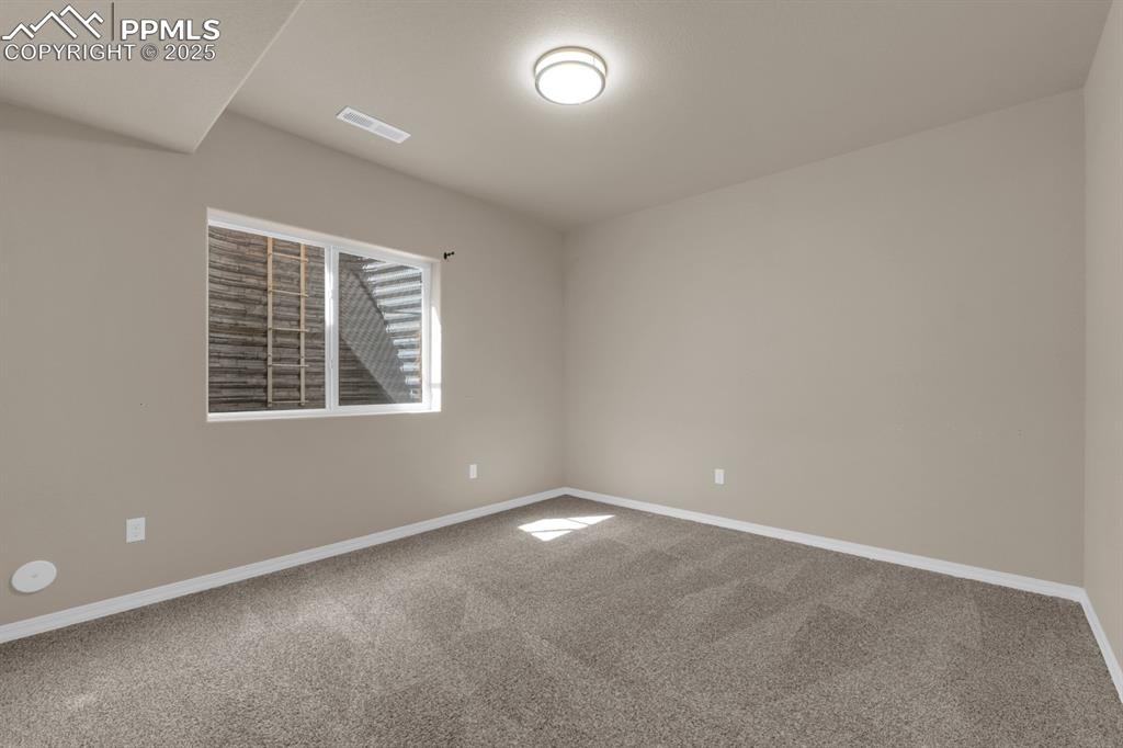 Image 26 of 38: Bedroom 3