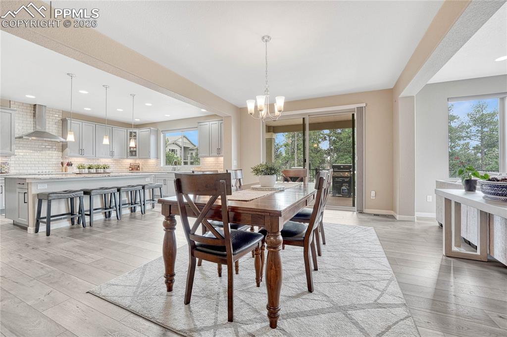 Image 12 of 49: Dining Area