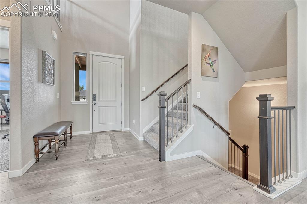 Image 19 of 49: Entry