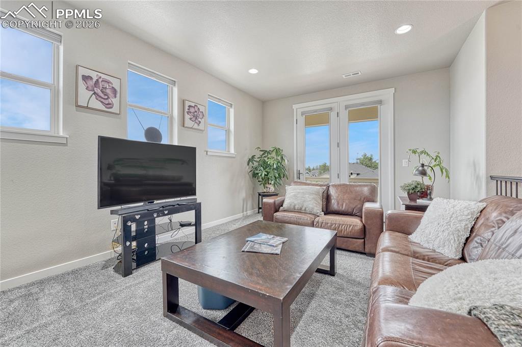 Image 23 of 49: Living Room