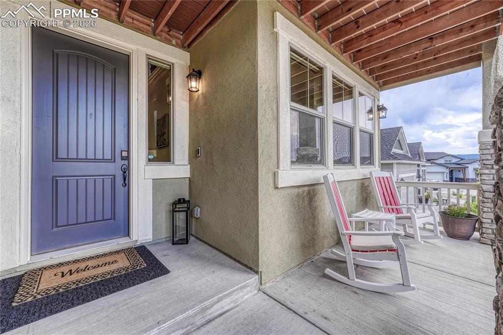 Image 3 of 49: Entry