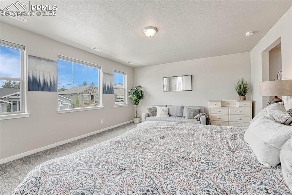 Image 30 of 49: Bedroom