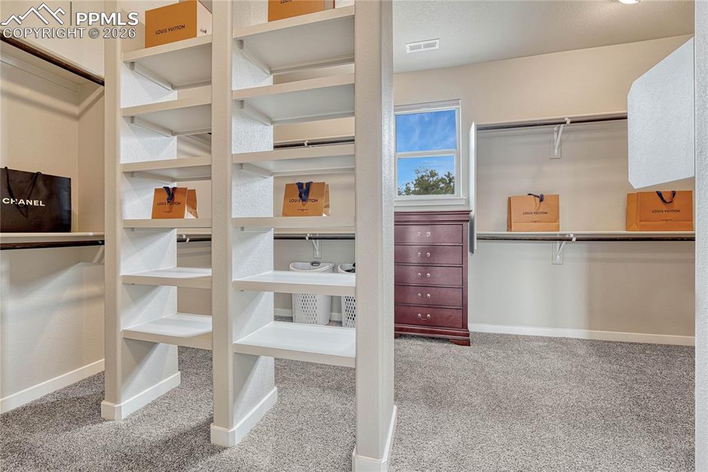 Image 34 of 49: Closet