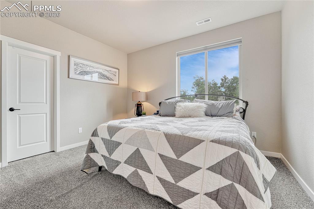 Image 41 of 49: Bedroom