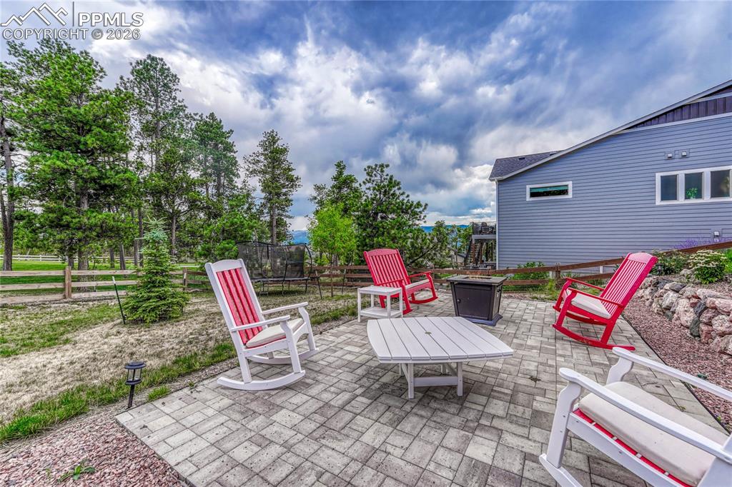 Image 45 of 49: Patio