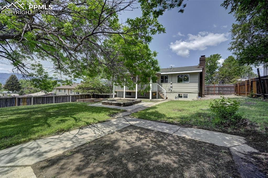 Image 39 of 41: Back of Structure