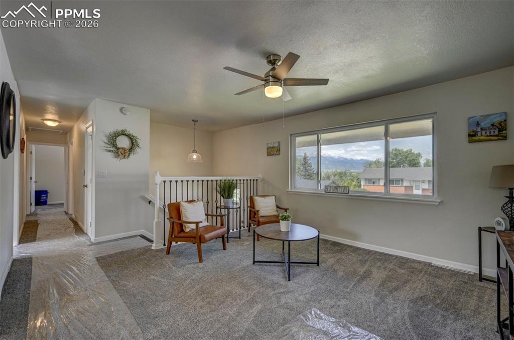 Image 6 of 41: Sitting Room