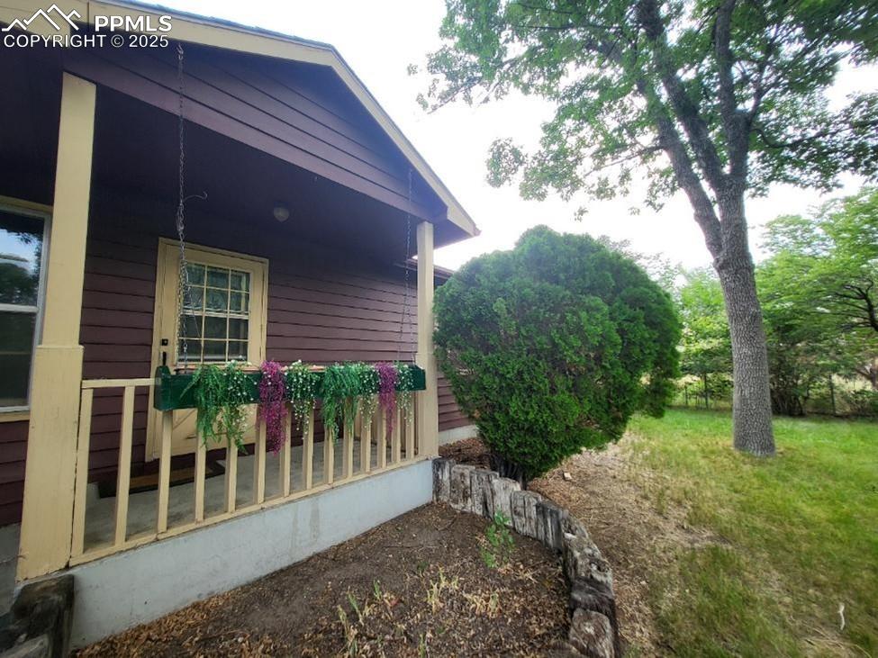 Image 3 of 36: Side of Structure