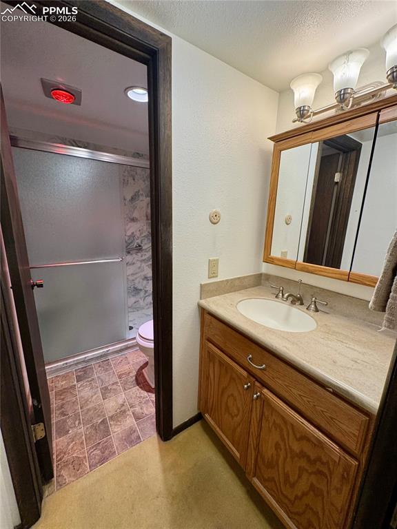 Image 17 of 24: Bathroom