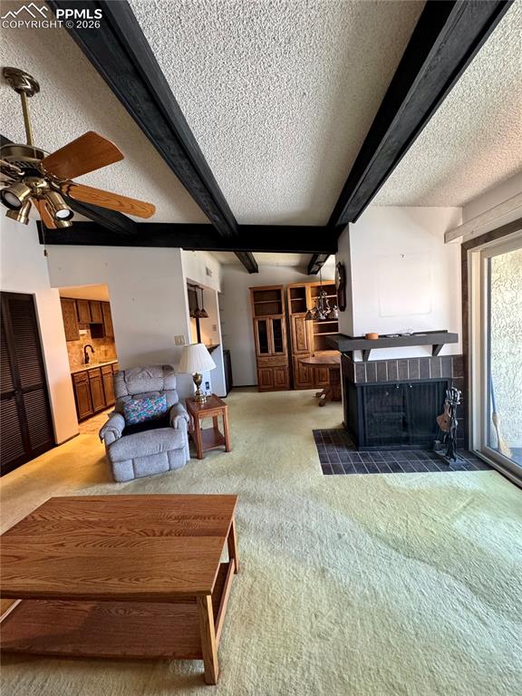 Image 8 of 24: Bedroom