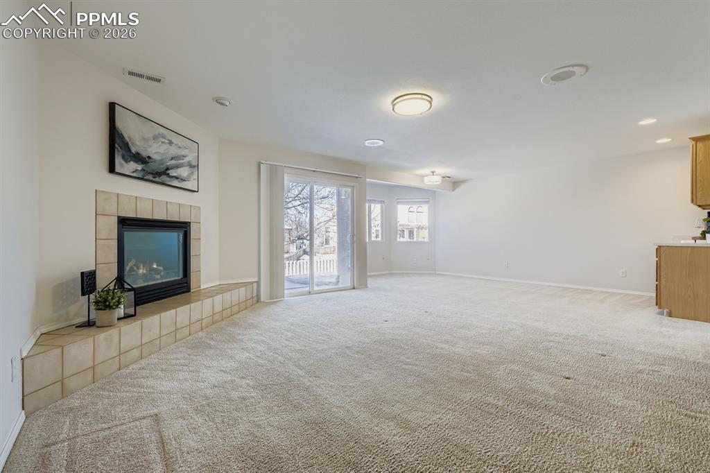 Image 23 of 41: Walk-out basement