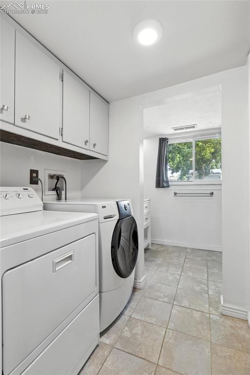 Image 11 of 42: Laundry Room