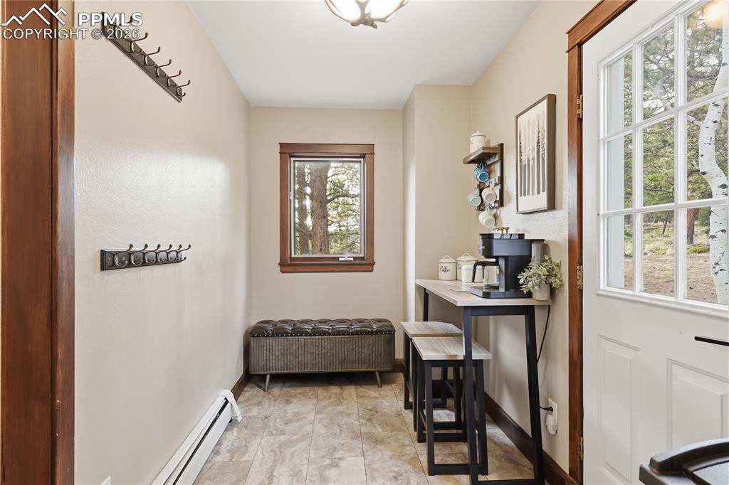 Image 22 of 32: Entry