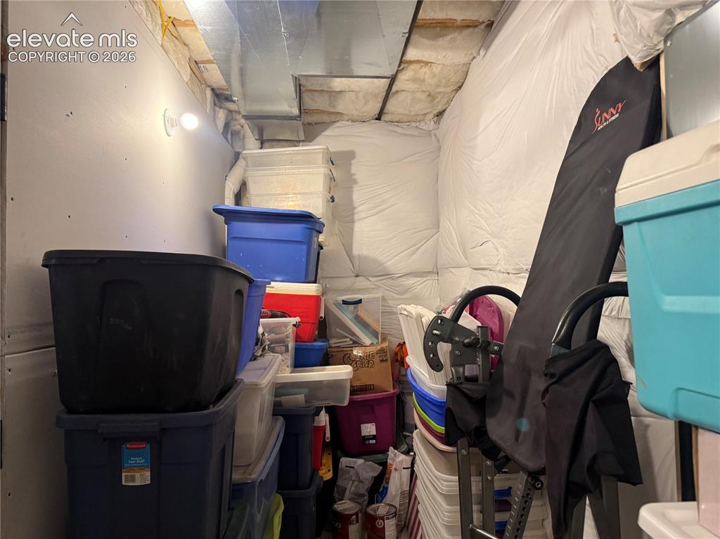 Image 33 of 37: extra storage room on the back of the garage