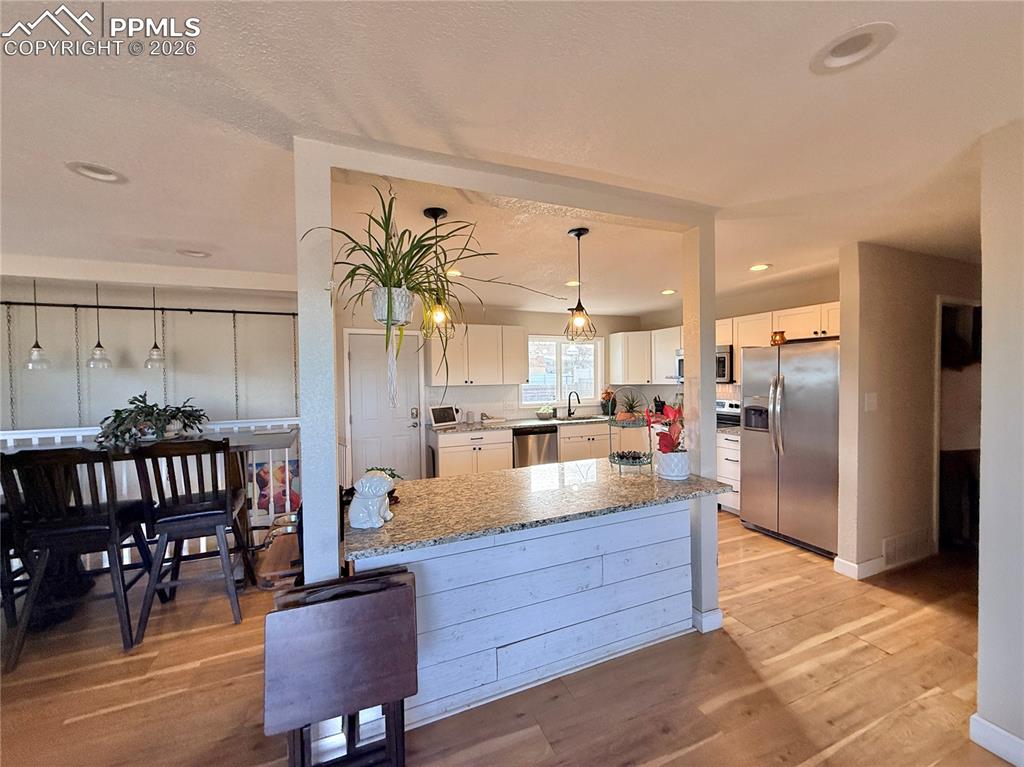 Image 6 of 35: Kitchen