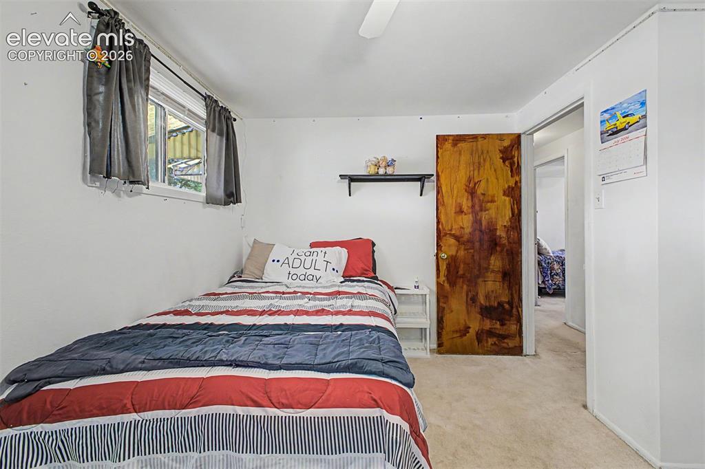 Image 16 of 30: Bedroom