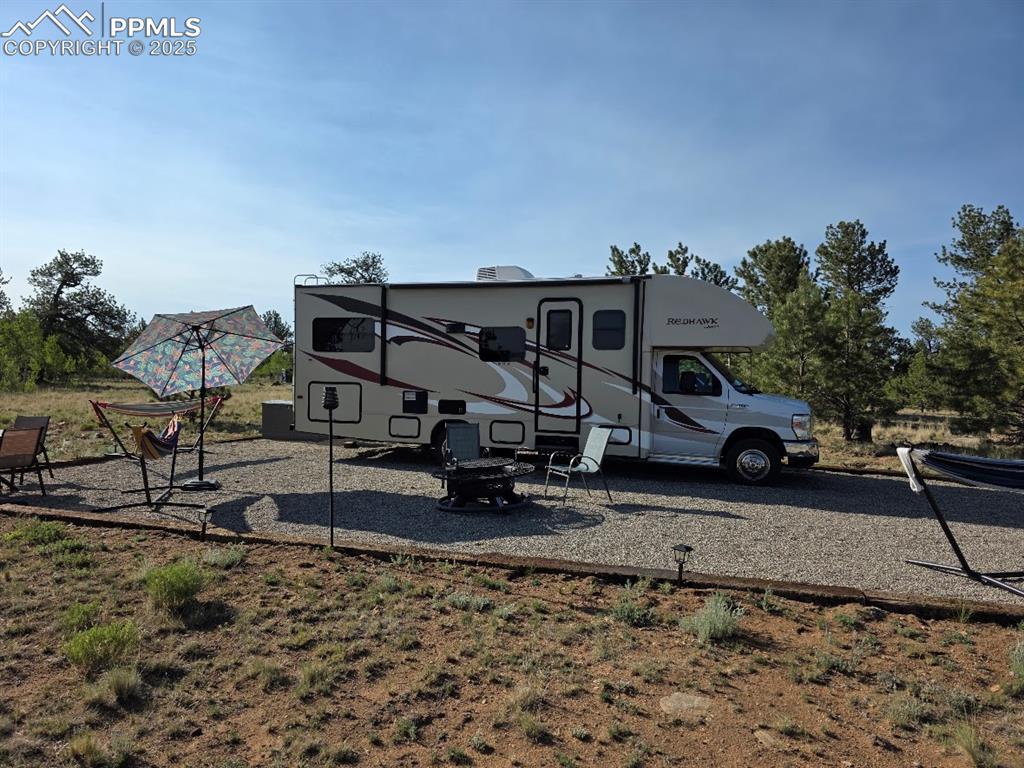 Image 19 of 44: Back of Structure