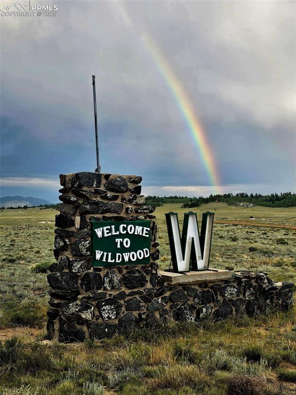 Image 26 of 44: Community