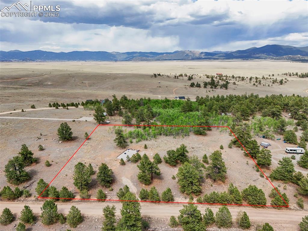 Image 28 of 44: Boundary lines are approximate and not a survey