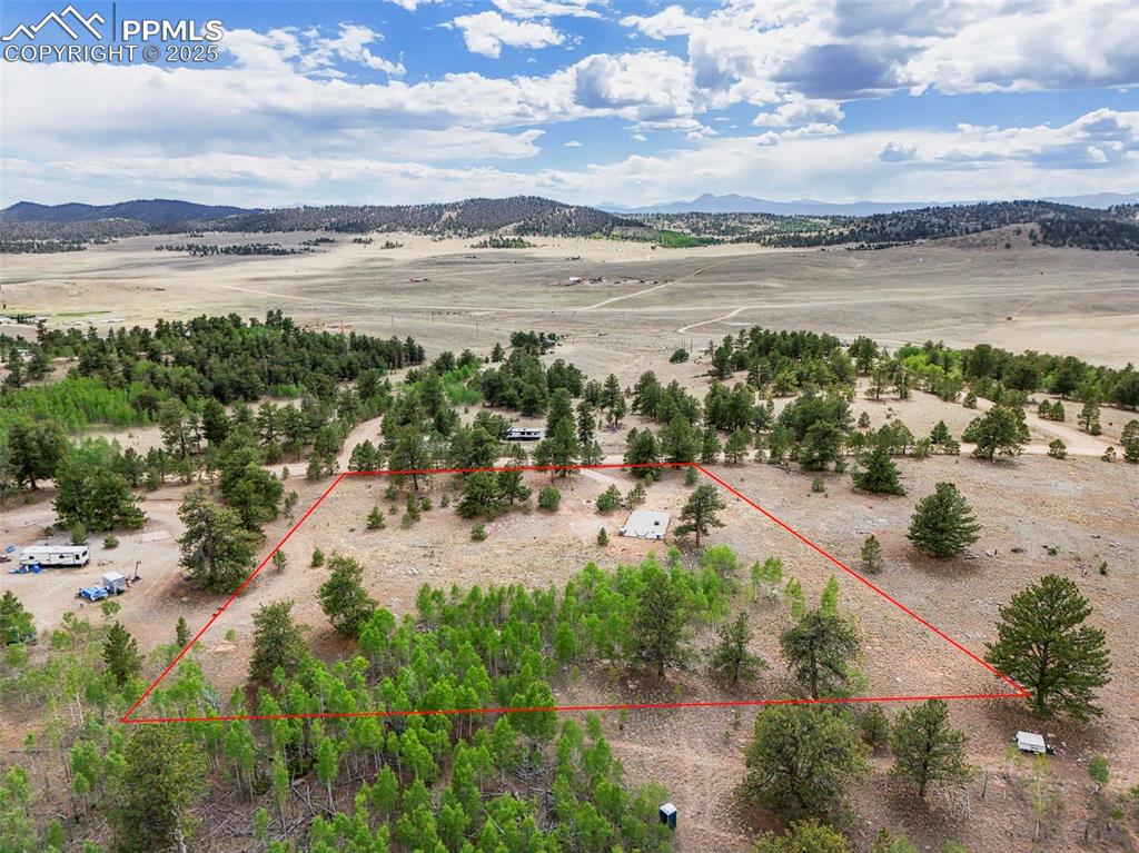 Image 36 of 44: Boundary lines are approximate and not a survey