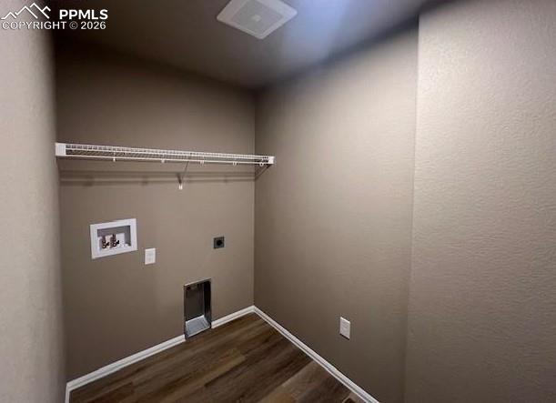 Image 15 of 20: Laundry