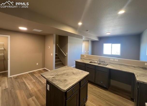 Image 4 of 20: Kitchen