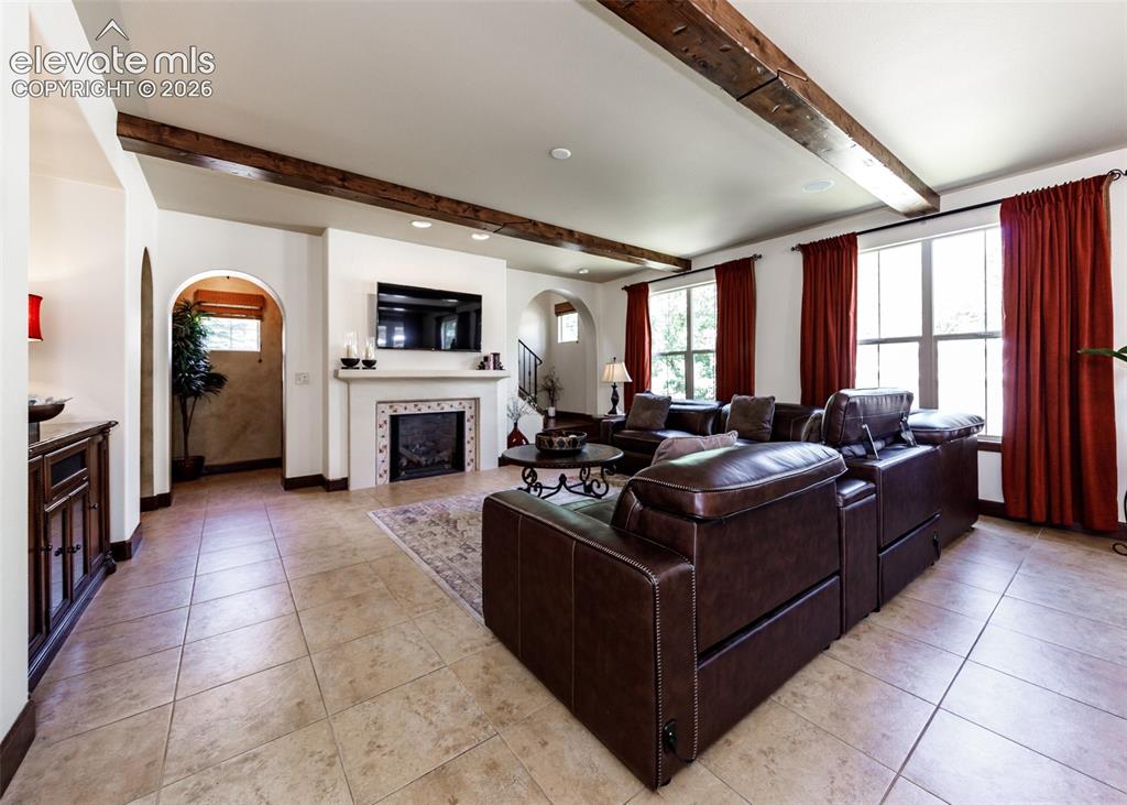 Image 15 of 50: Living Room