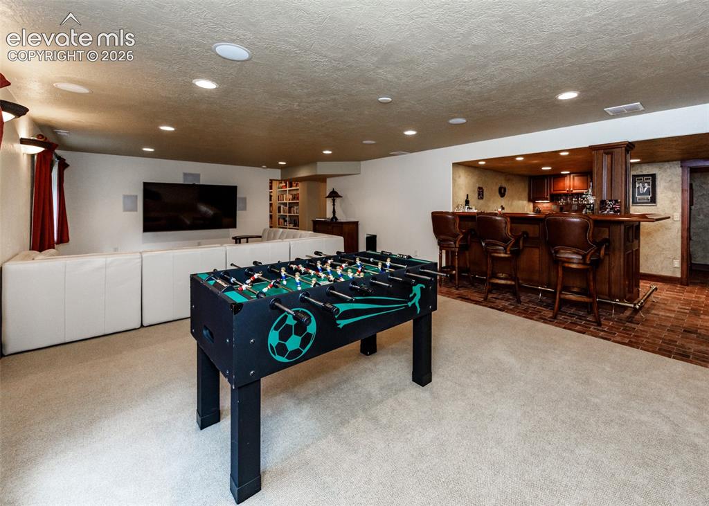 Image 36 of 50: Recreation Room