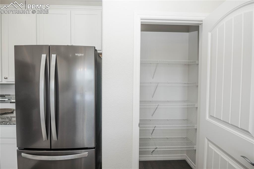 Image 9 of 50: Living Room