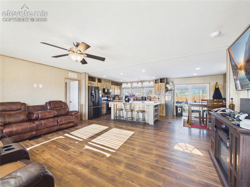 Image 6 of 46: Living Room